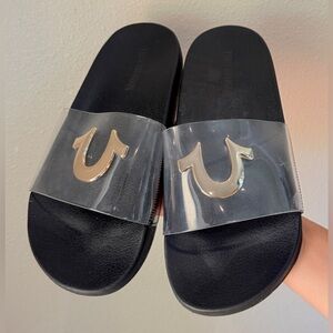 True Religion Sandals Clear Elle Sildes With Logo
